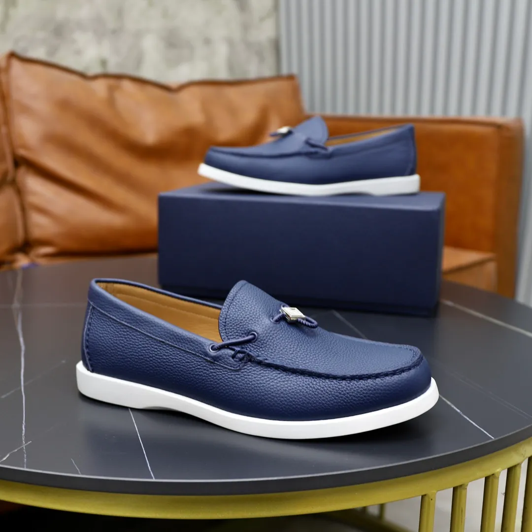 Ex-factory price: 540🙅‍♂️🙅‍♂️🙅‍♂️ Brand: Dior DIOR Standard code: Men's code 38/44 (45 can be customized) Grade: Same as the official website Material: Original cowhide stitching, cowhide lining, original TPU wear-resistant soft outsole Style categories: Leisure and sports version, footwear for driving, young fashion, European and American trends, British style Color: actual picture color